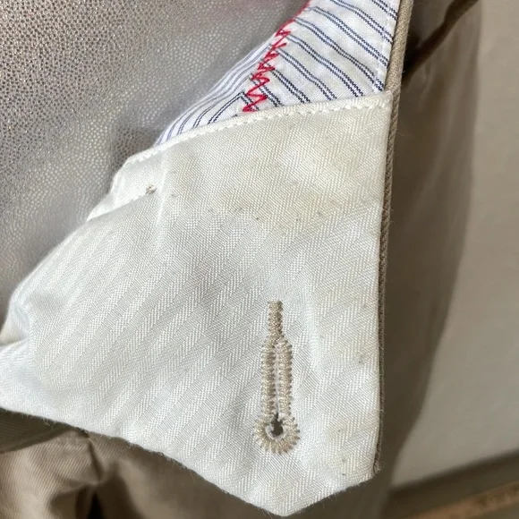 Lands’ End khaki shorts - Picture 6 of 9